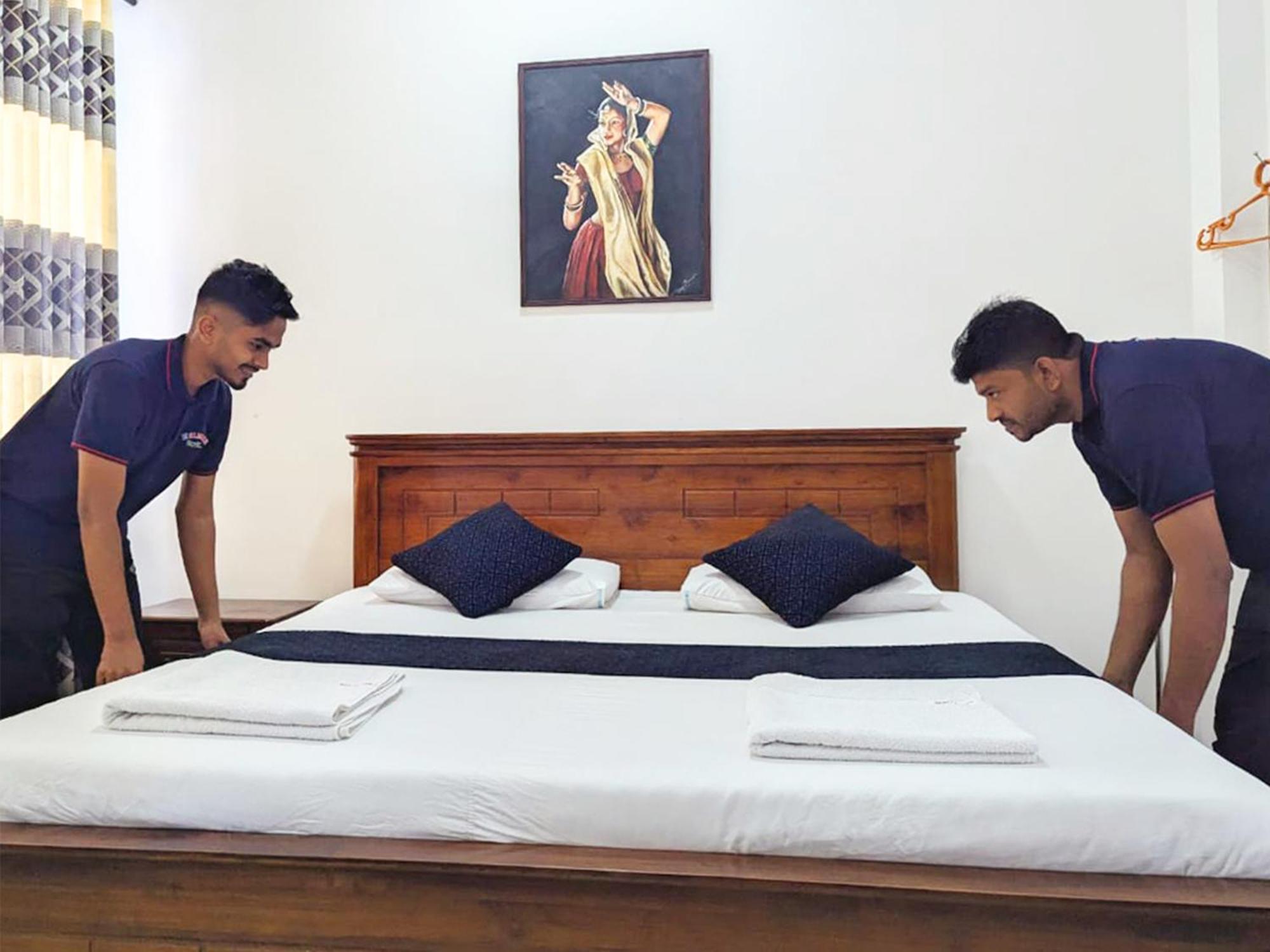 Reliance Hotel Boralesgamuwa Bagian luar foto