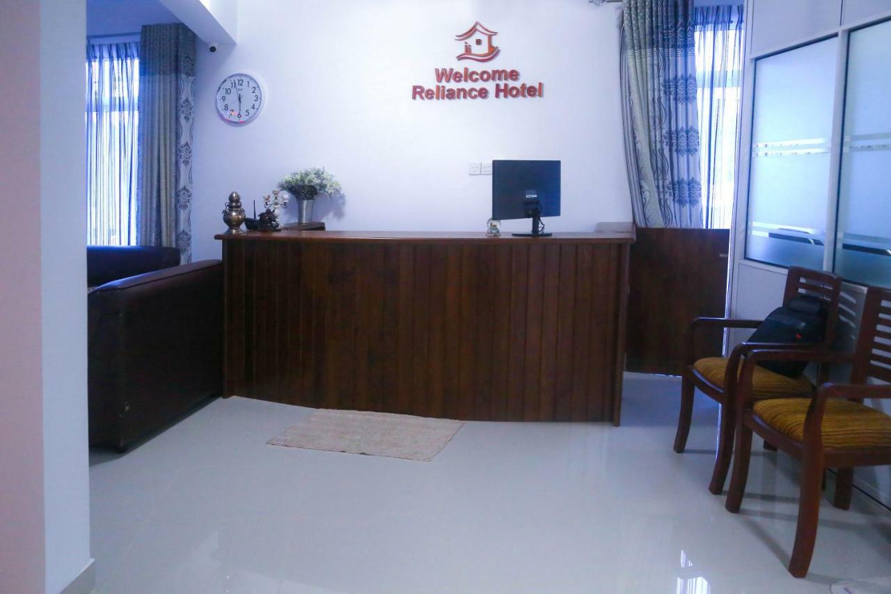 Reliance Hotel Boralesgamuwa Bagian luar foto