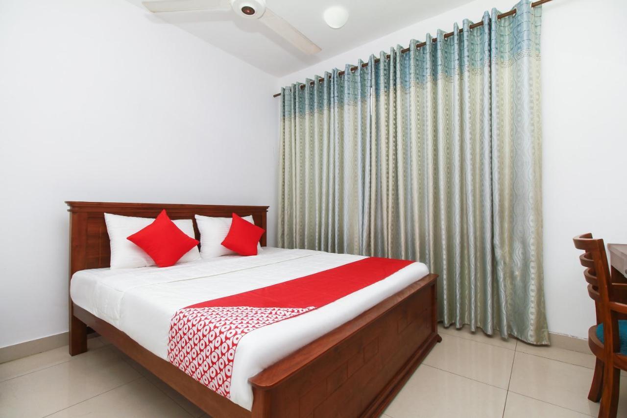 Reliance Hotel Boralesgamuwa Bagian luar foto