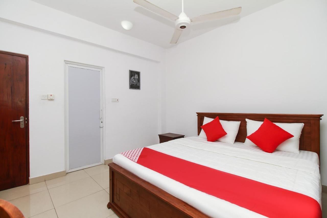 Reliance Hotel Boralesgamuwa Bagian luar foto